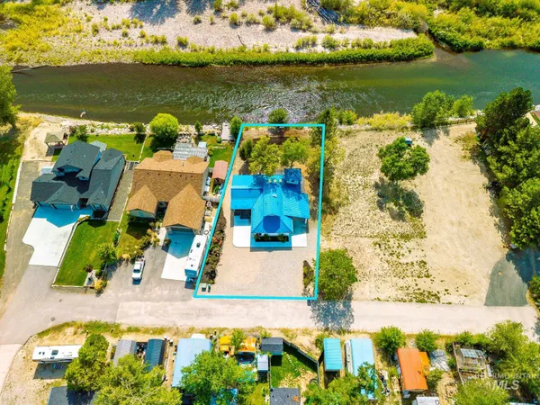 $659,000 | 115 Payette River Avenue, Horseshoe Bend, ID 83629