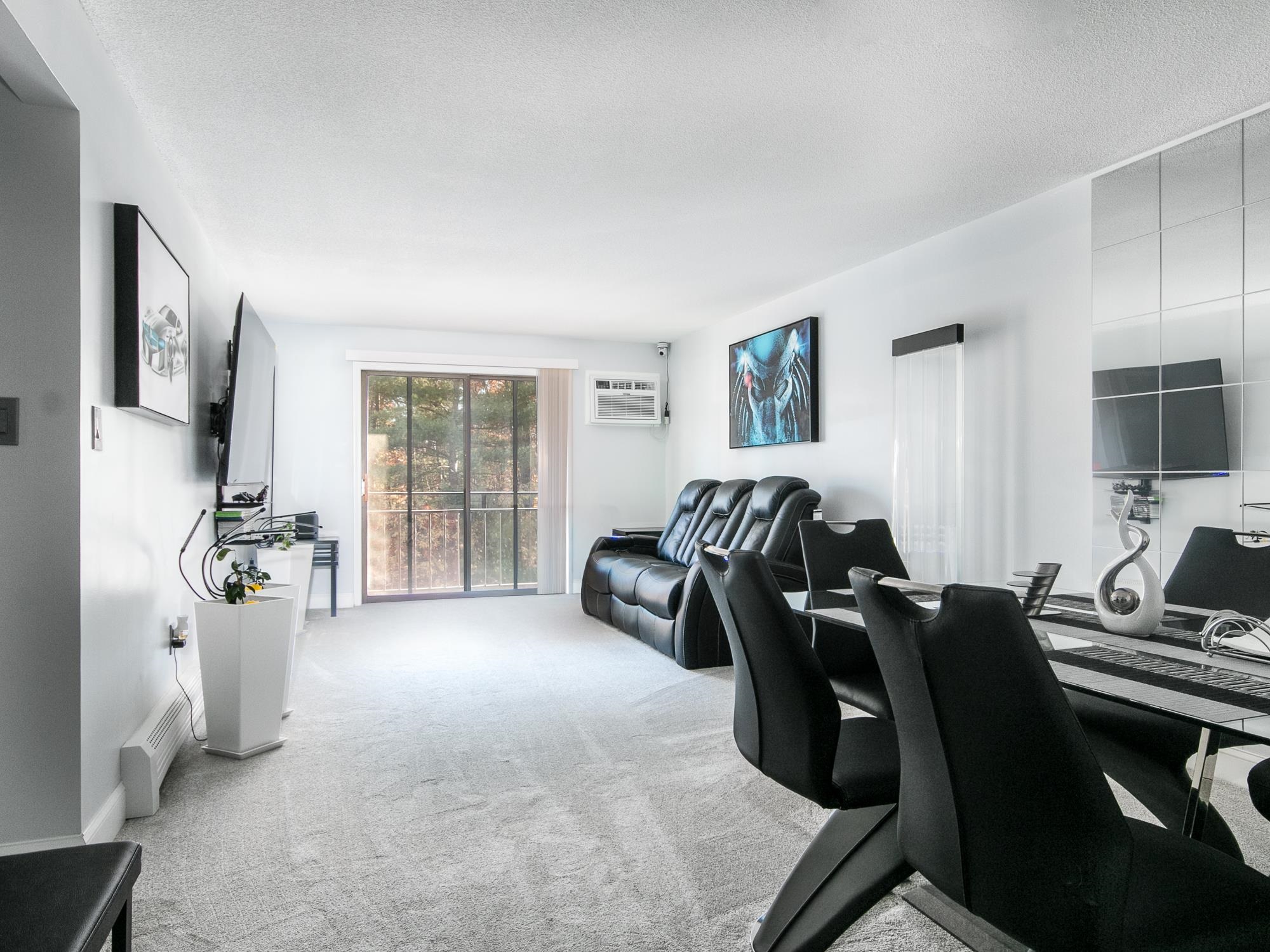 23 Country Club Drive, Unit 1023 Manchester, NH 03102 - Photo 2 of 10