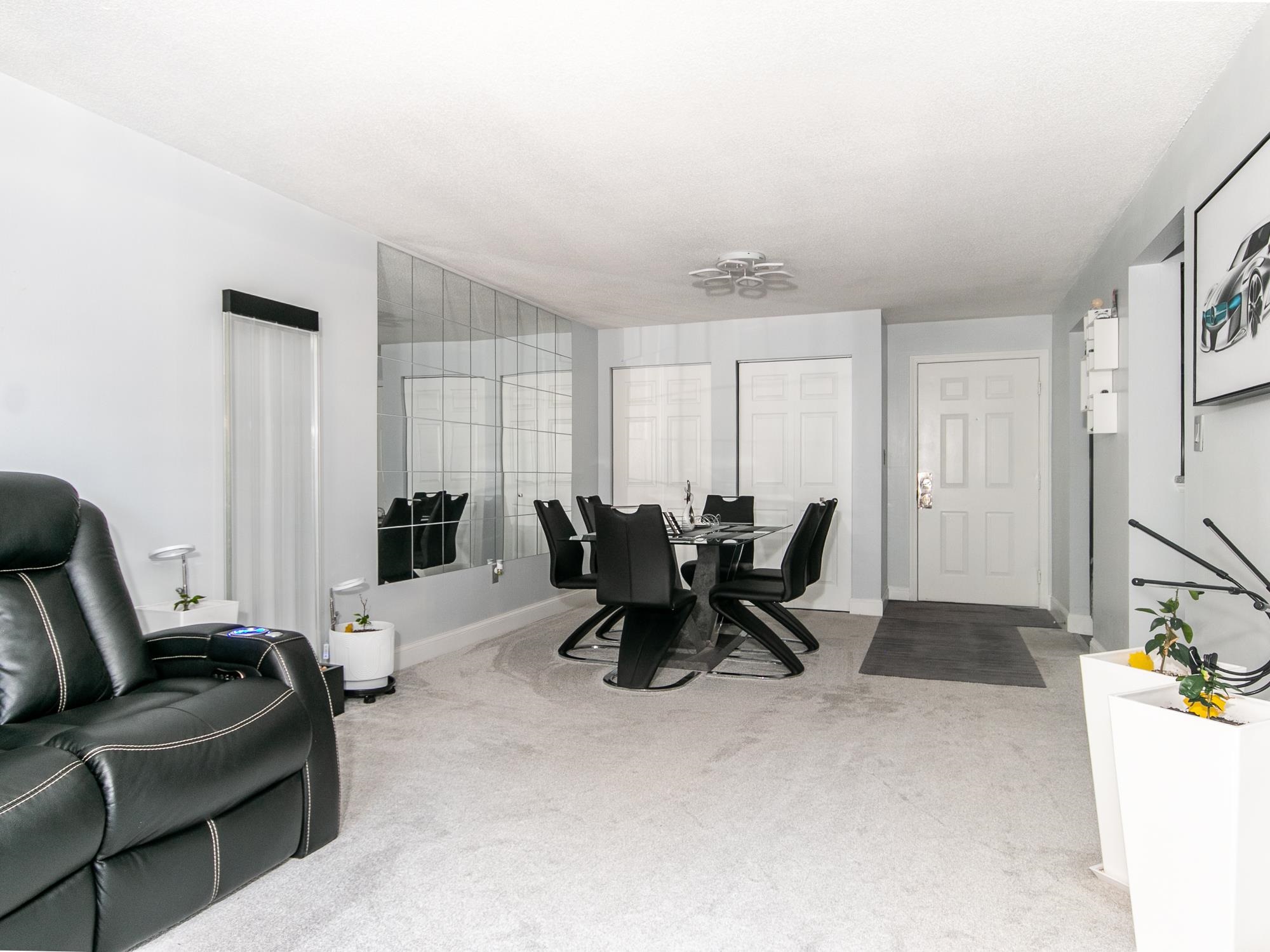 23 Country Club Drive, Unit 1023 Manchester, NH 03102 - Photo 6 of 10