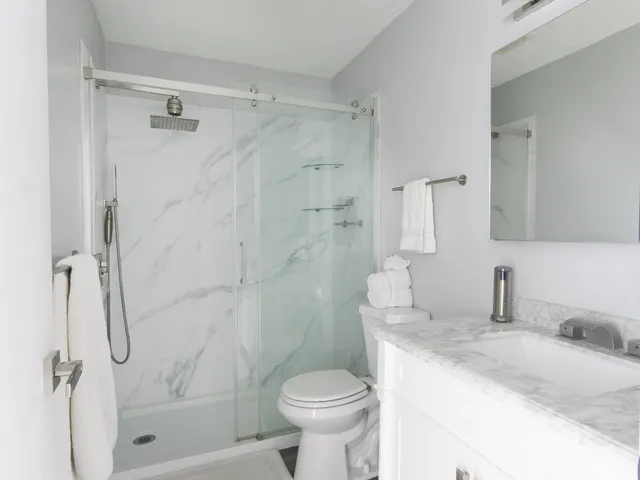 $285,000 | 23 Country Club Drive, Unit 1023, Manchester, NH 03102