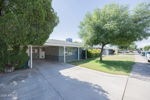 $2,395 | 6521 North 19th Drive, Phoenix, AZ 85015