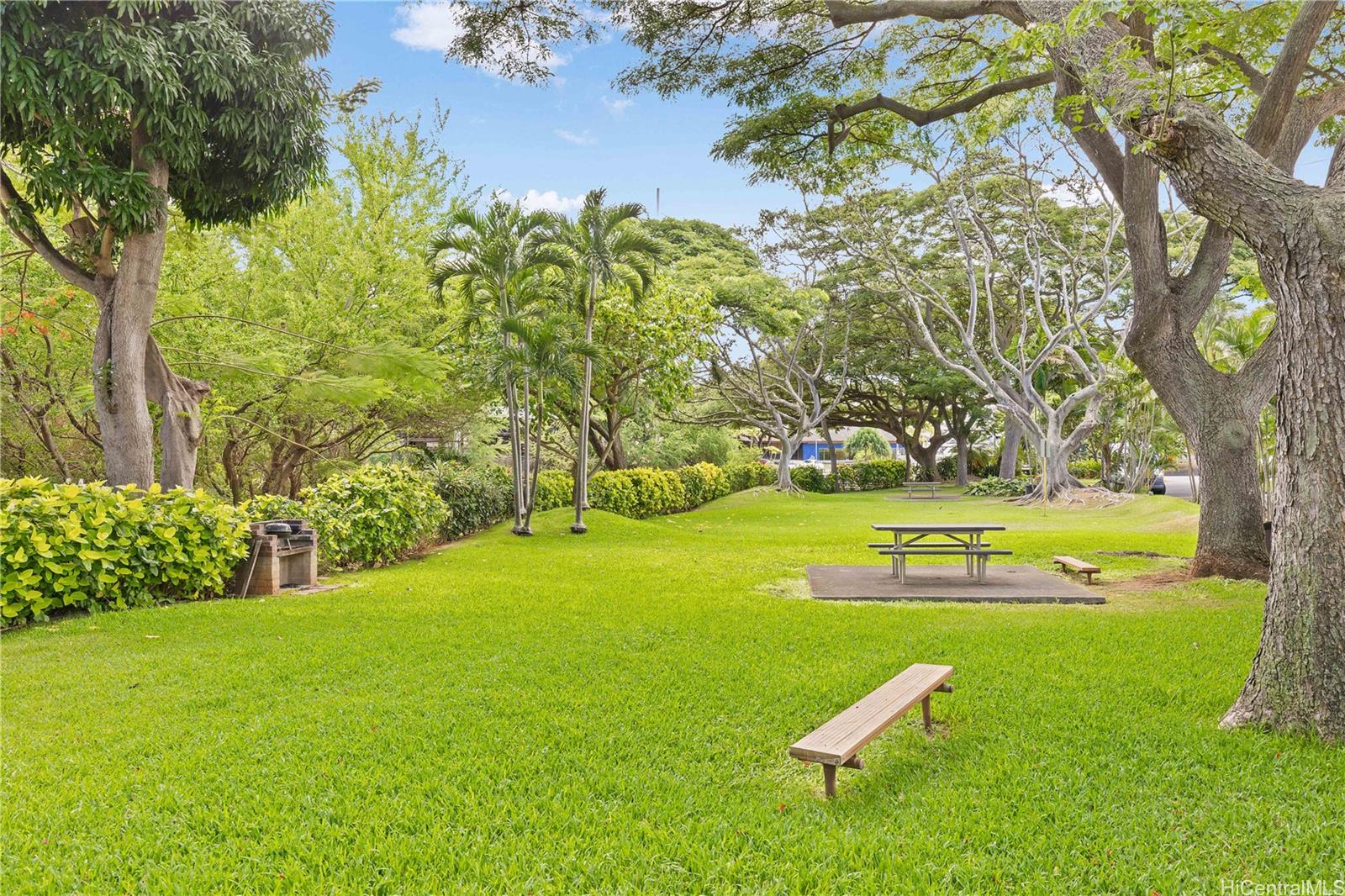 98-1040 Moanalua Road, Unit 1/101 Aiea, HI 96701 - Photo 20 of 23 Well kept grounds and BBQ area