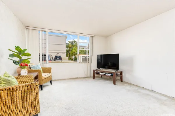 $358,000 | 98-1040 Moanalua Road, Unit 1/101, Aiea, HI 96701