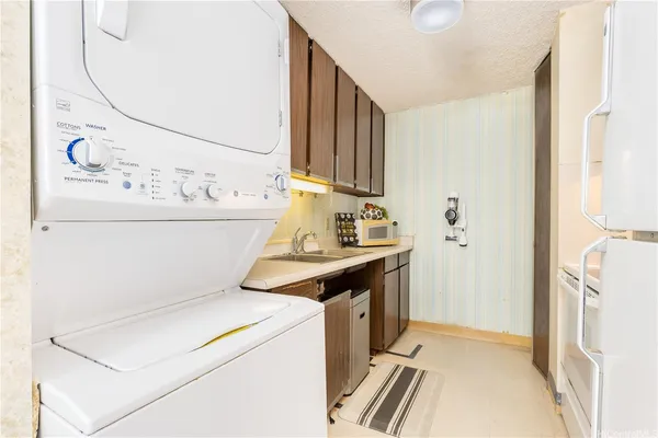 $358,000 | 98-1040 Moanalua Road, Unit 1/101, Aiea, HI 96701