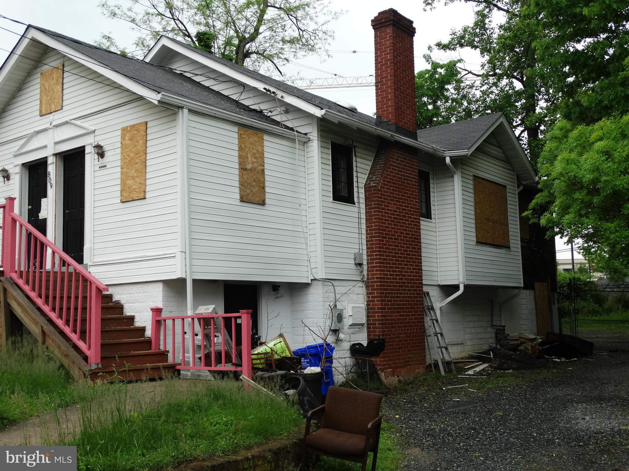 809 Easley Street Silver Spring, MD 20910 - Photo 5 of 24 Exterior (General)