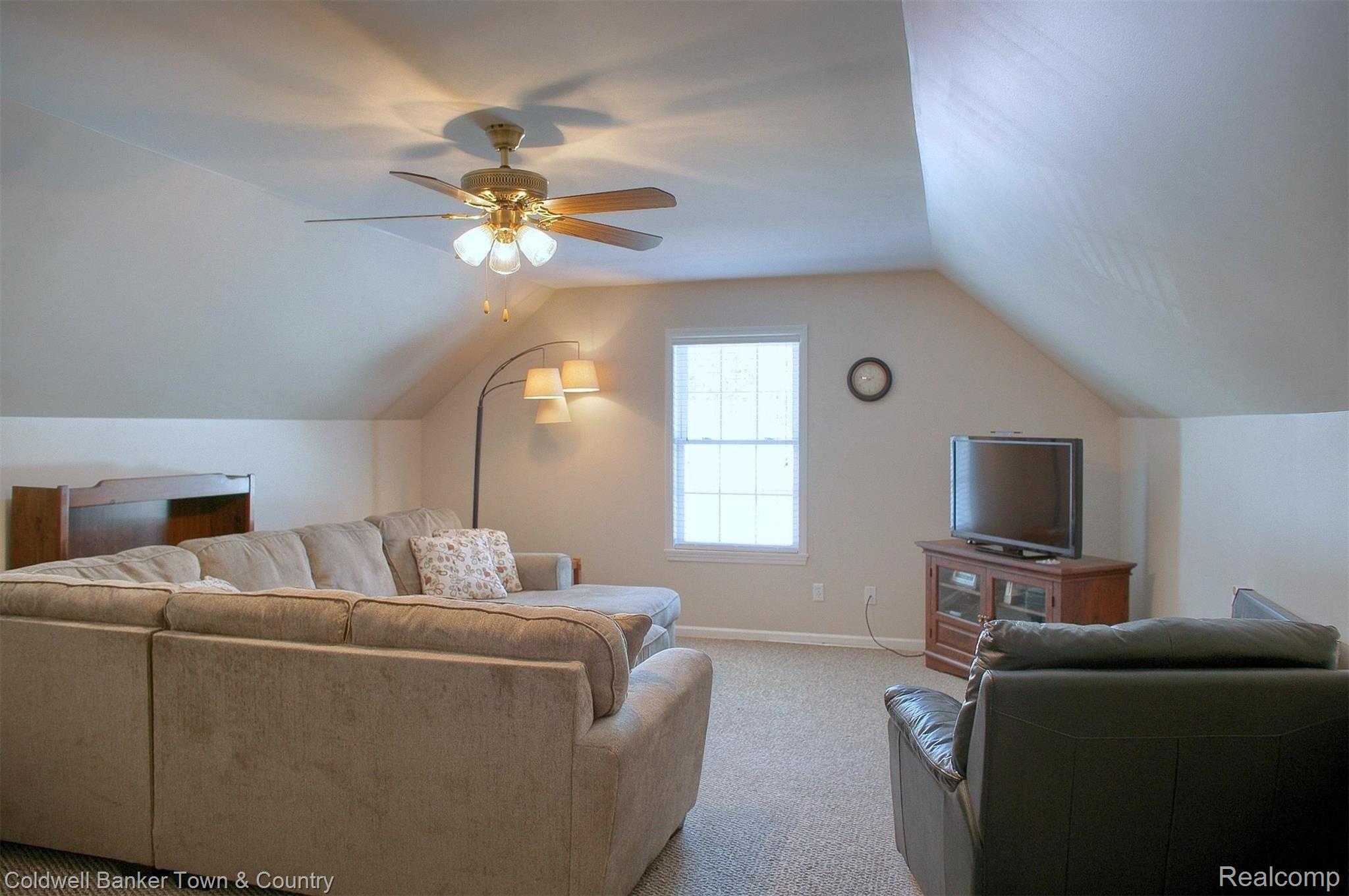 10227 White Road Linden, MI 48451 - Photo 19 of 43 2nd-Bedroom (4).jpg
