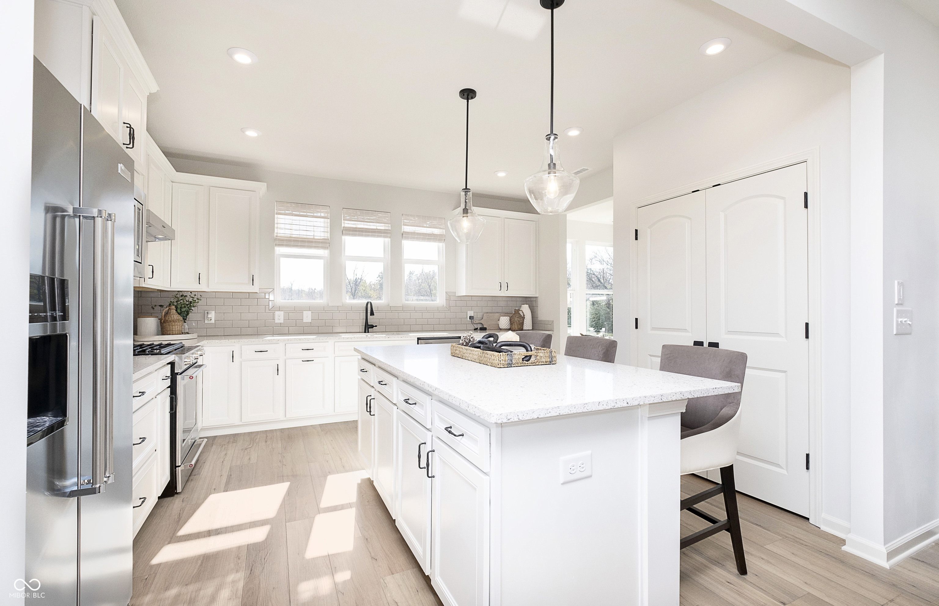 3128 Balsamroot Road Greenwood, IN 46143 - Photo 3 of 36 Gallery Image 3