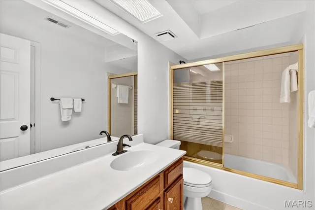 $157,000 | 12952 Bryce Canyon Drive, Unit B, Maryland Heights, MO 63043