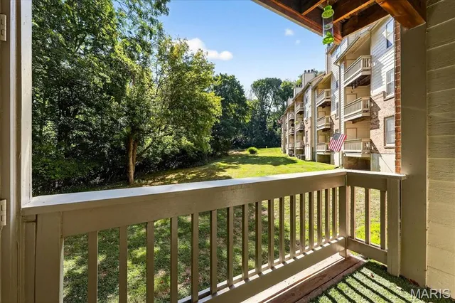 $157,000 | 12952 Bryce Canyon Drive, Unit B, Maryland Heights, MO 63043