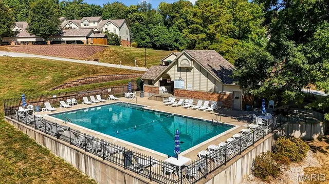 $157,000 | 12952 Bryce Canyon Drive, Unit B, Maryland Heights, MO 63043