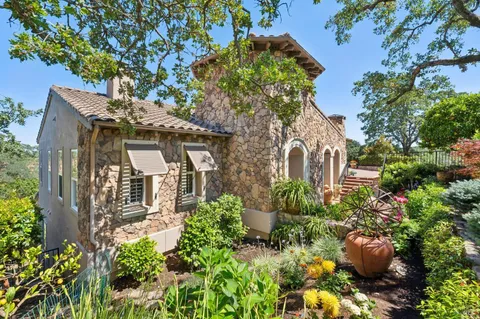 $2,300,000 | 115 Stone Tree Lane, Novato, CA 94945