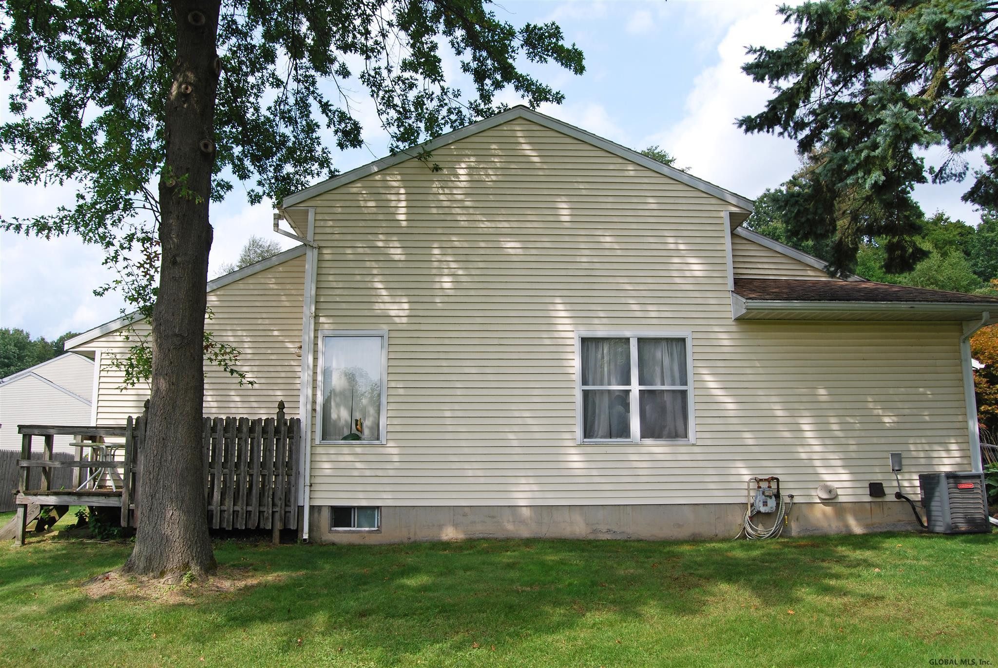45 Heyden Road Troy, NY 12180 - Photo 3 of 8 Photo 3