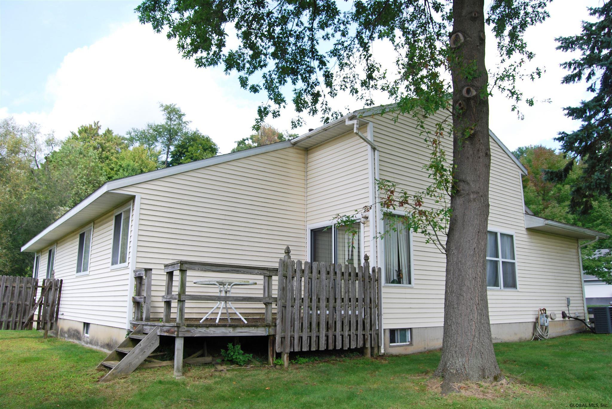 45 Heyden Road Troy, NY 12180 - Photo 4 of 8 Photo 4