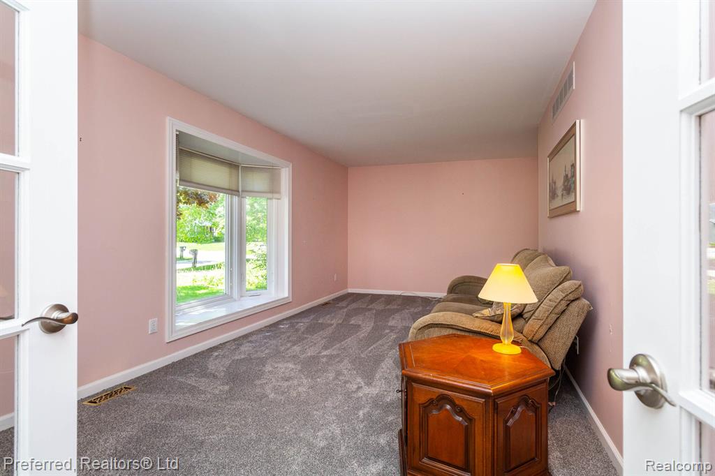 41944 Cherry Hill Road Novi, MI 48375 - Photo 7 of 44