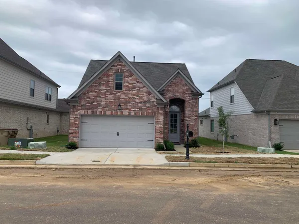 $2,400 | 8386 Curtis Landing Drive, Memphis, TN 38125
