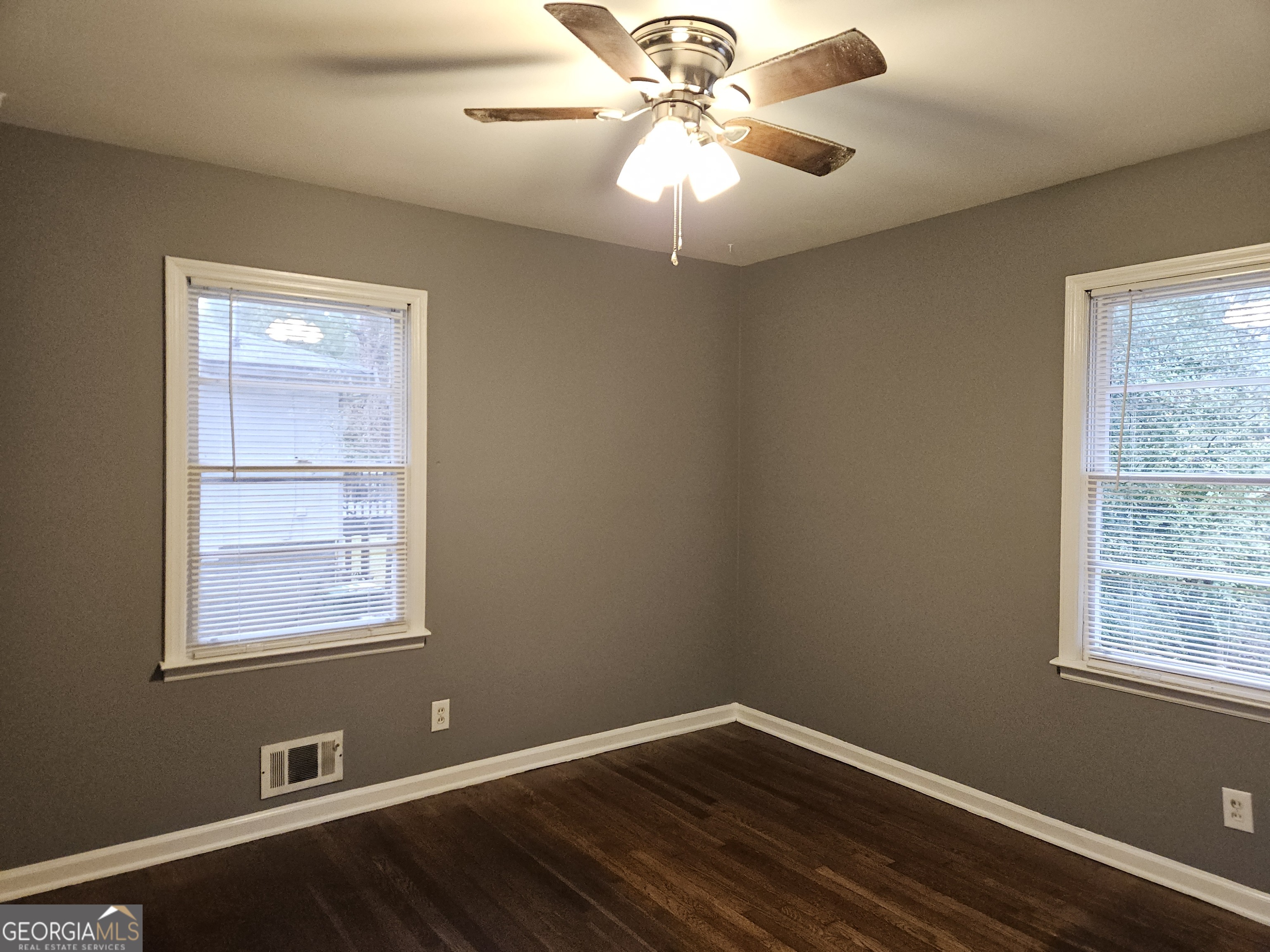 2695 Sandtown Road Southwest Marietta, GA 30060 - Photo 10 of 14