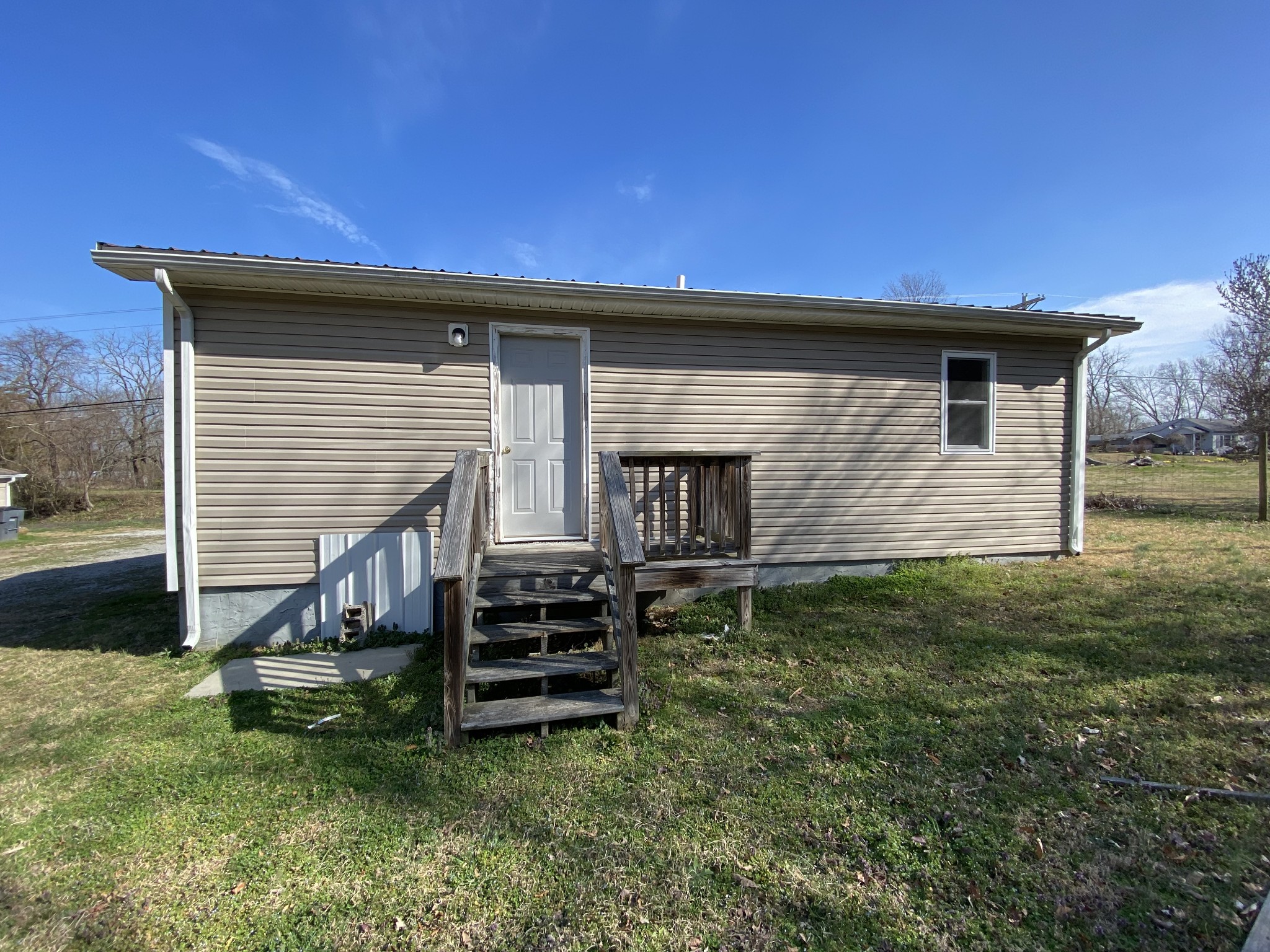121 West Shellsford Road McMinnville, TN 37110 - Photo 4 of 14 Gallery Image 4
