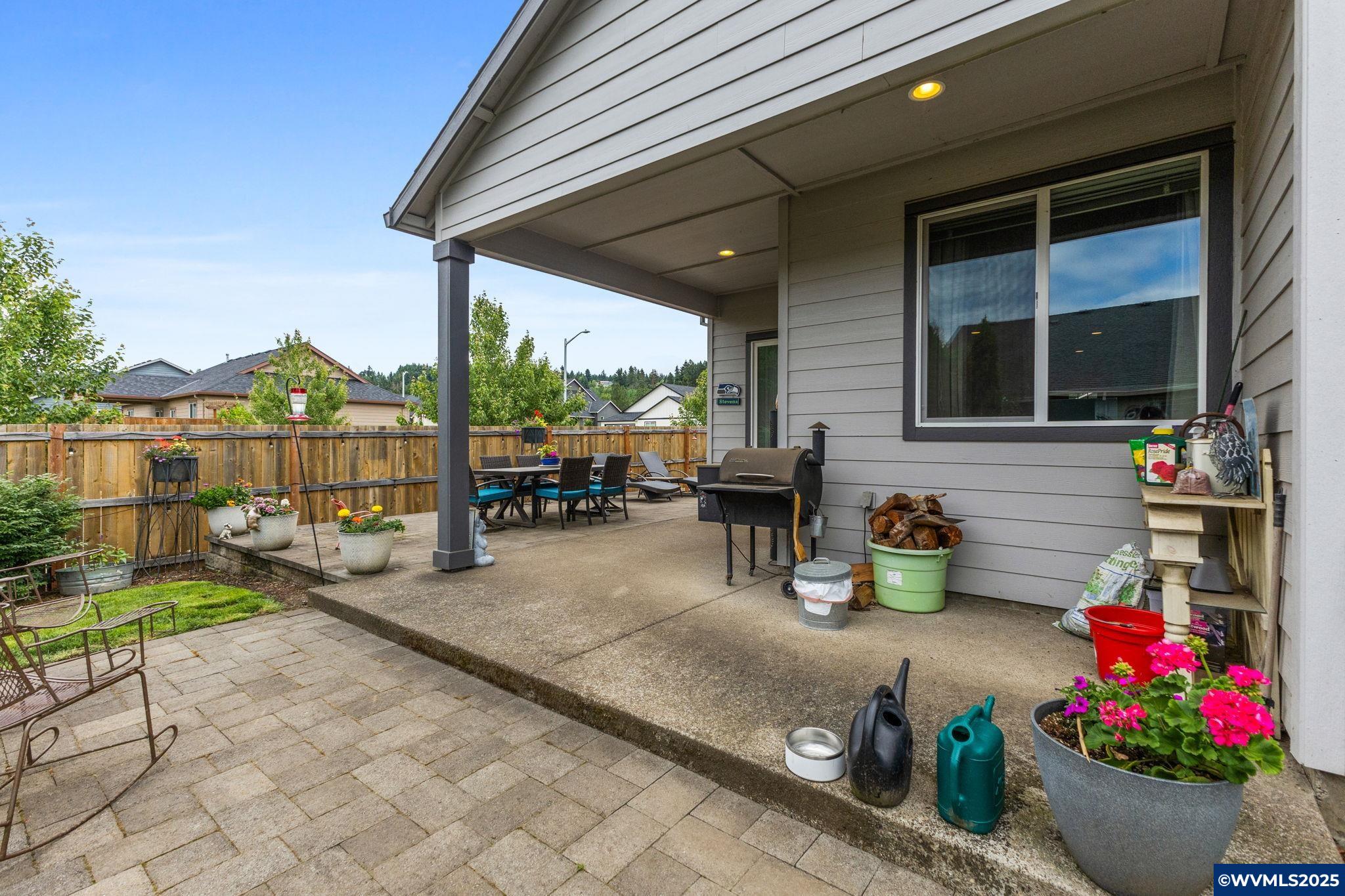 901 Riley Drive Northeast Silverton, OR 97381 - Photo 27 of 34