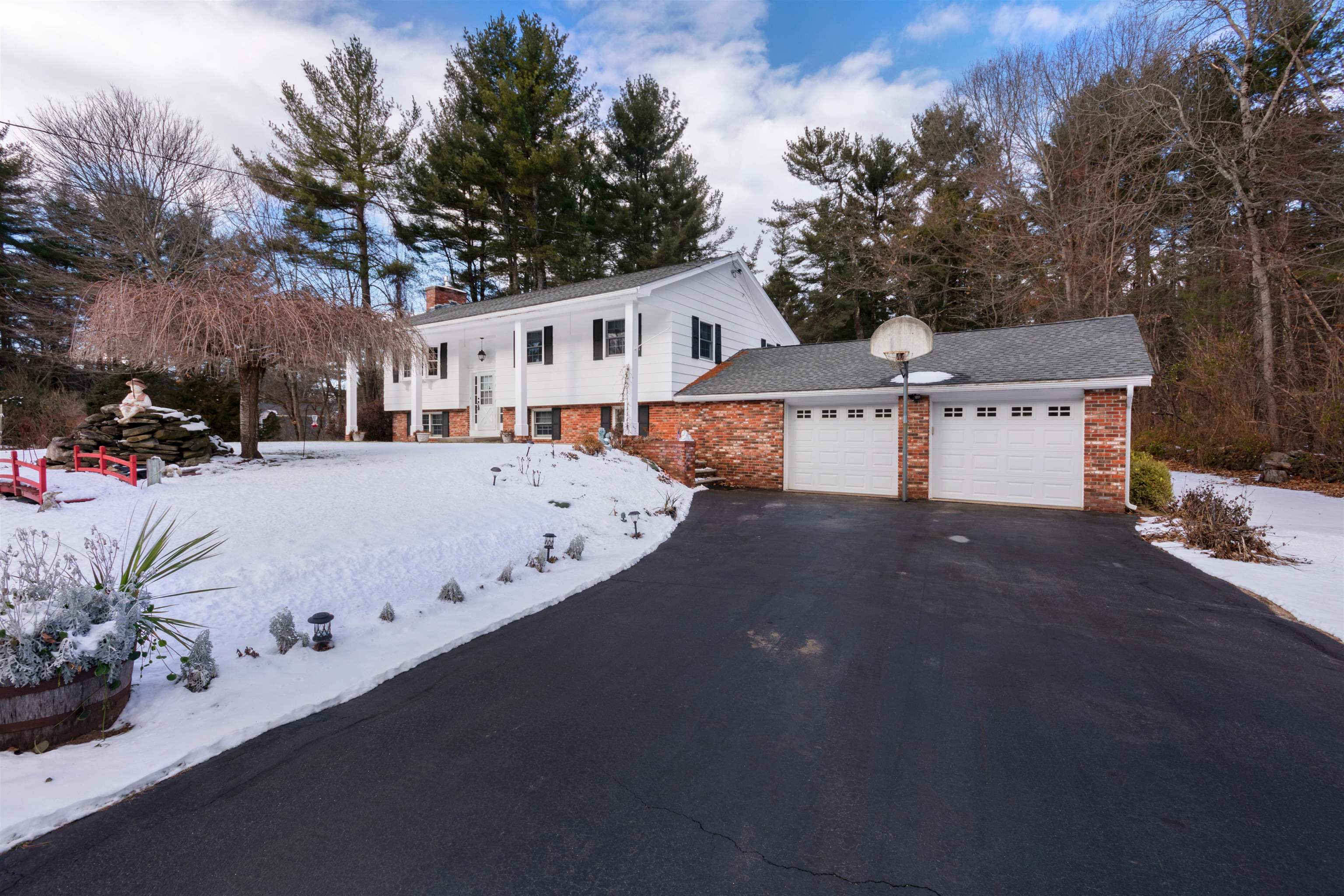 6 Bridle Bridge Road Windham, NH 03087 - Photo 1 of 36