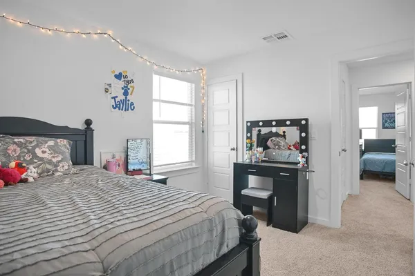 $2,500 | 613 East 14th Street, Wolfforth, TX 79382