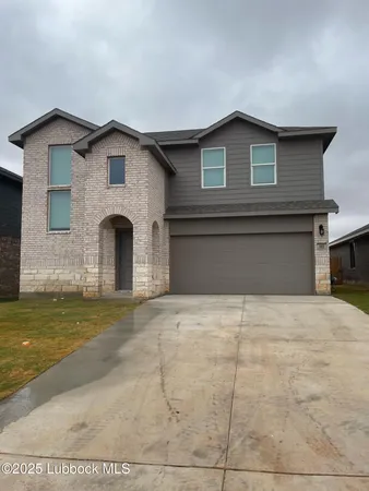 $2,500 | 613 East 14th Street, Wolfforth, TX 79382