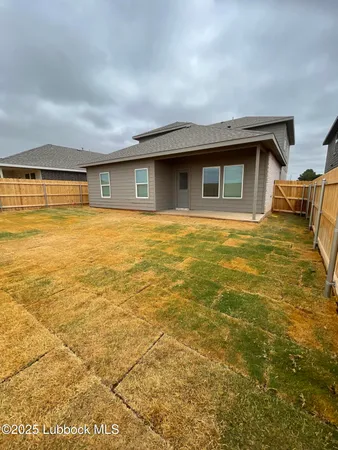 $2,500 | 613 East 14th Street, Wolfforth, TX 79382