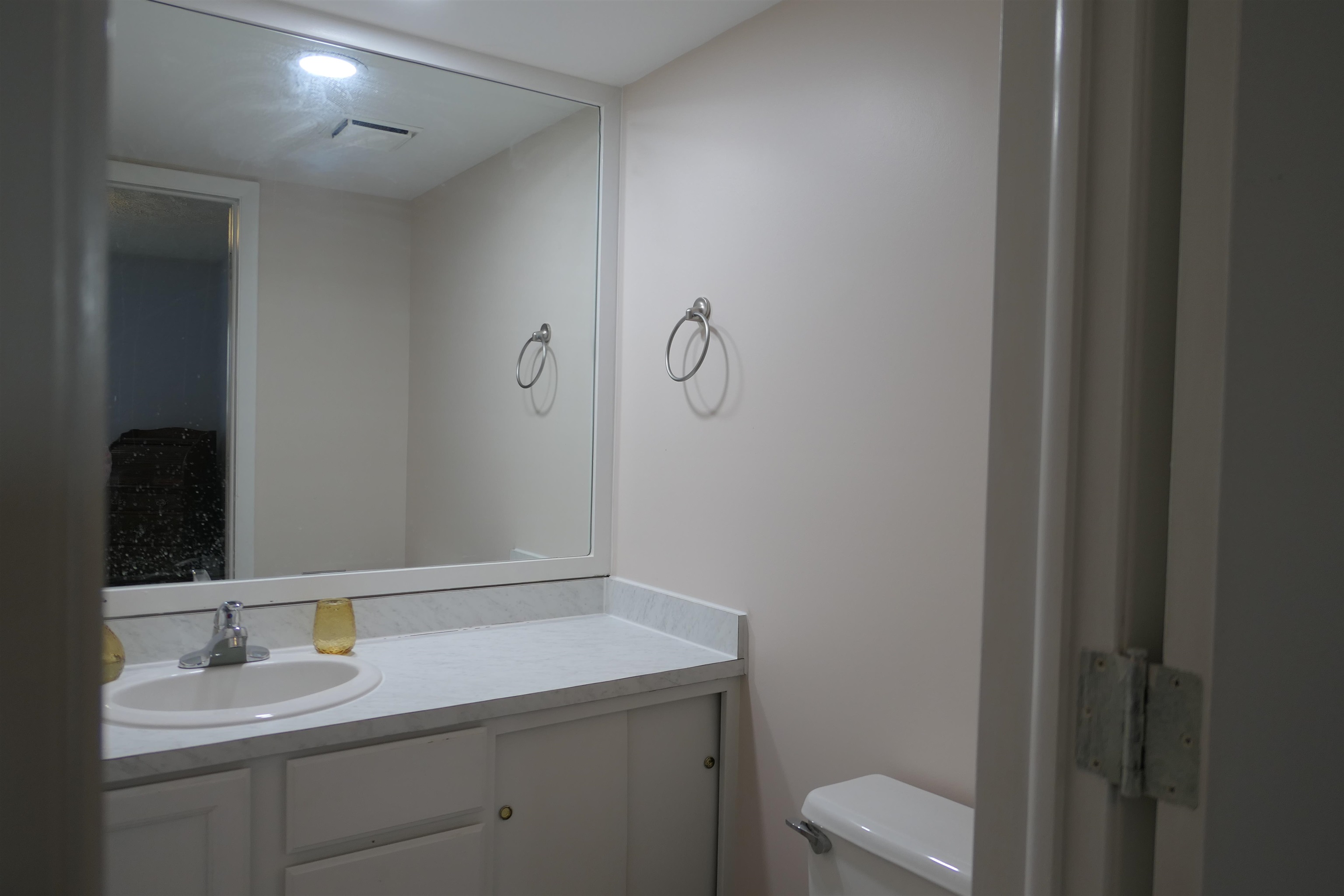 205 East Jolly Road, Unit 6 Lansing, MI 48910 - Photo 13 of 18