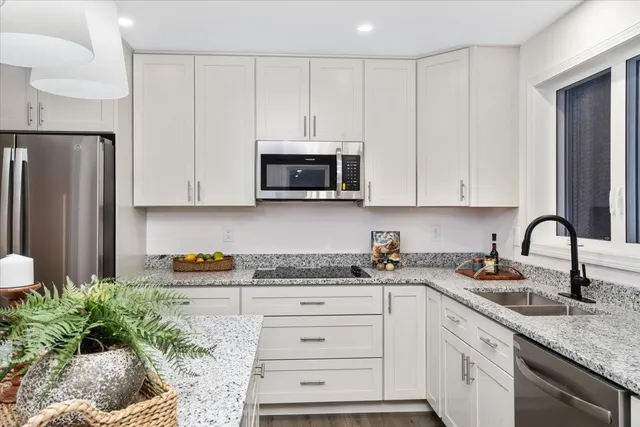 $750,000 | 603 Clough Hill Road, Loudon, NH 03307