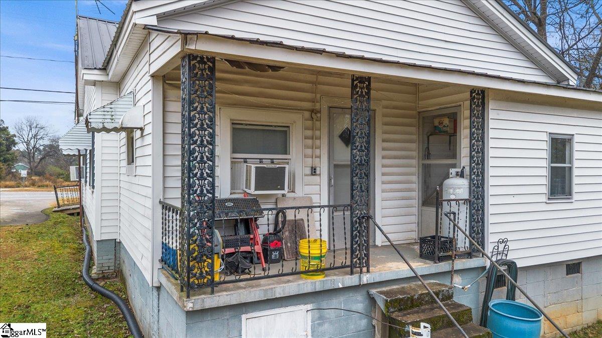 550 Leaman Avenue Whitmire, SC 29178 - Photo 17 of 23