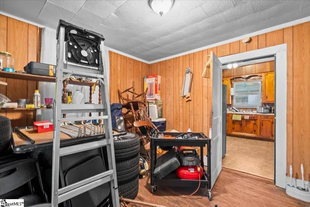 $74,000 | 550 Leaman Avenue, Whitmire, SC 29178