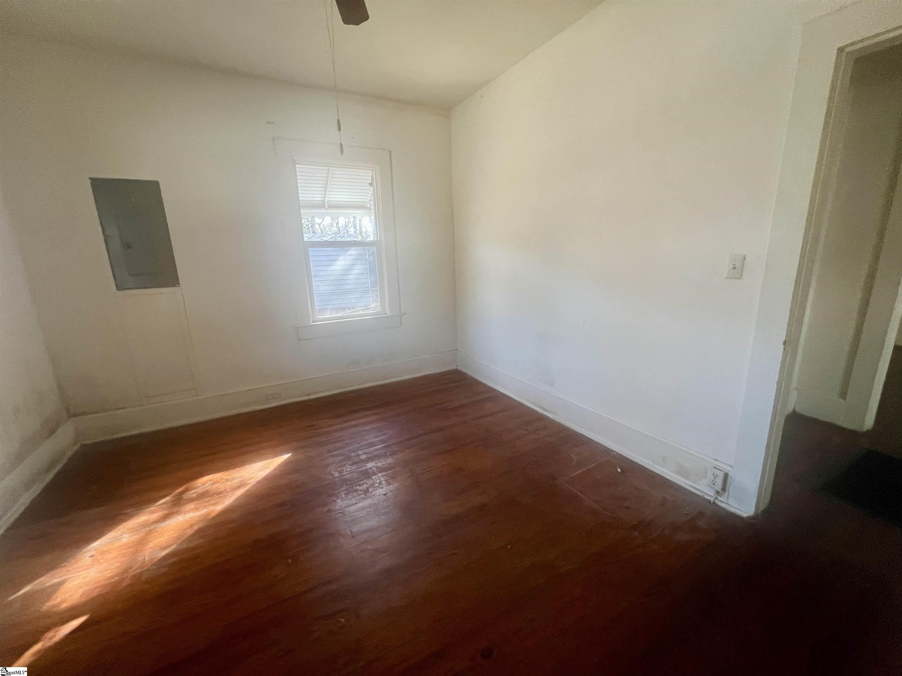 550 Leaman Avenue Whitmire, SC 29178 - Photo 9 of 23