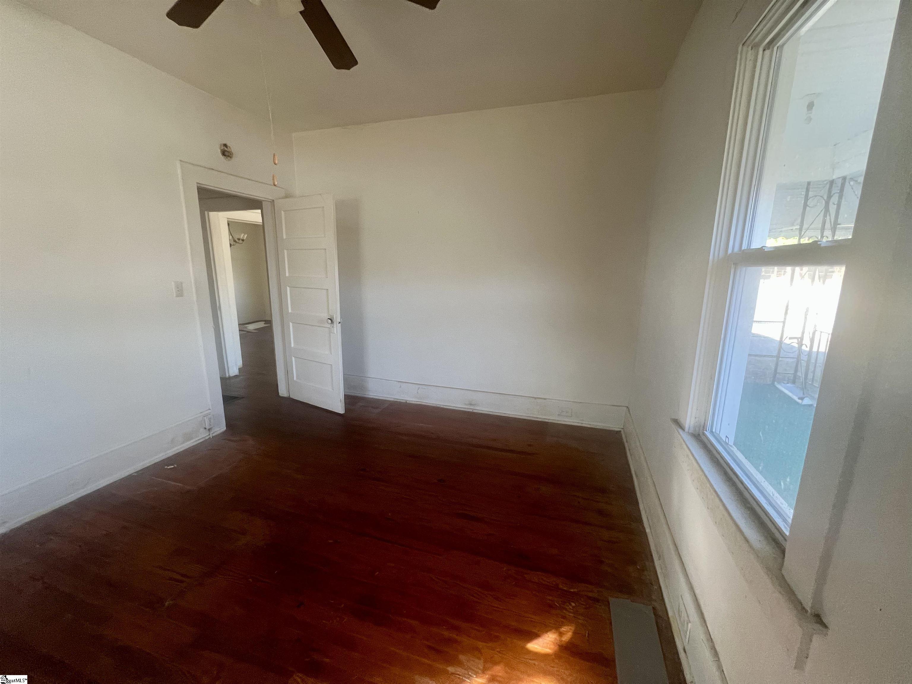 550 Leaman Avenue Whitmire, SC 29178 - Photo 10 of 23