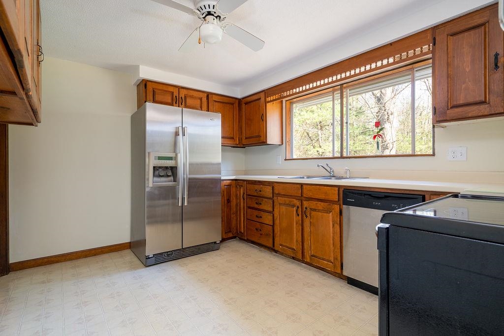 6 Olde Lantern Road Bedford, NH 03110 - Photo 5 of 39