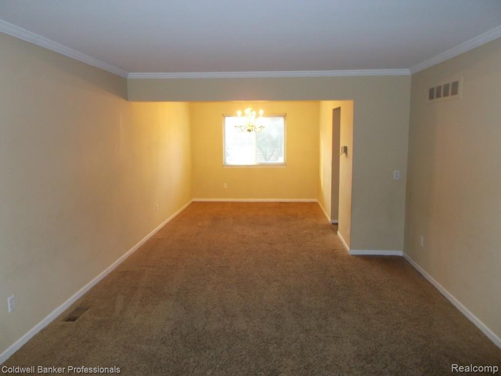 351 Torrent Court Rochester, MI 48307 - Photo 17 of 21 DSCN0087.jpg