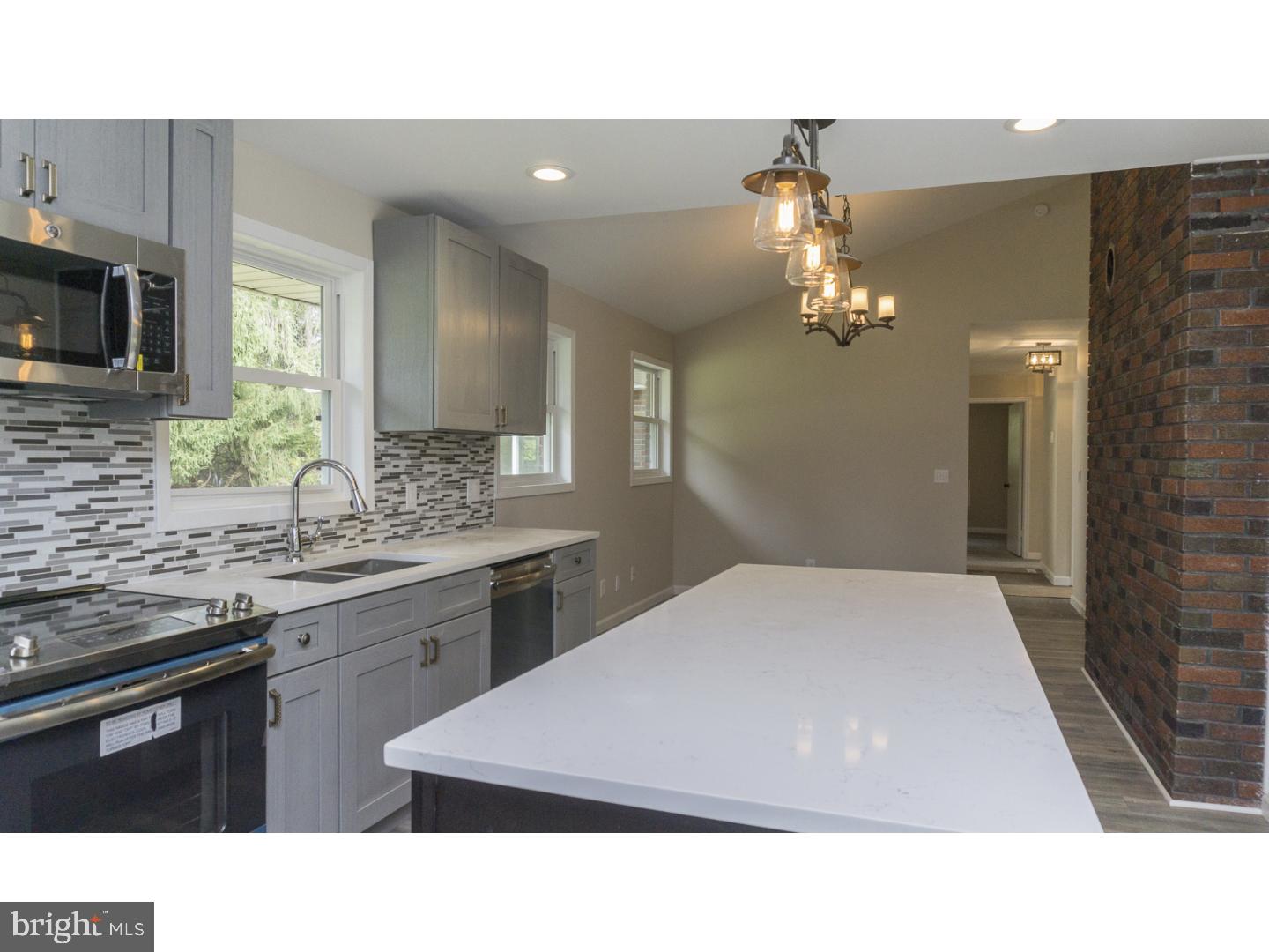 3770 Haupts Bridge Road Riegelsville, PA 18077 - Photo 5 of 25