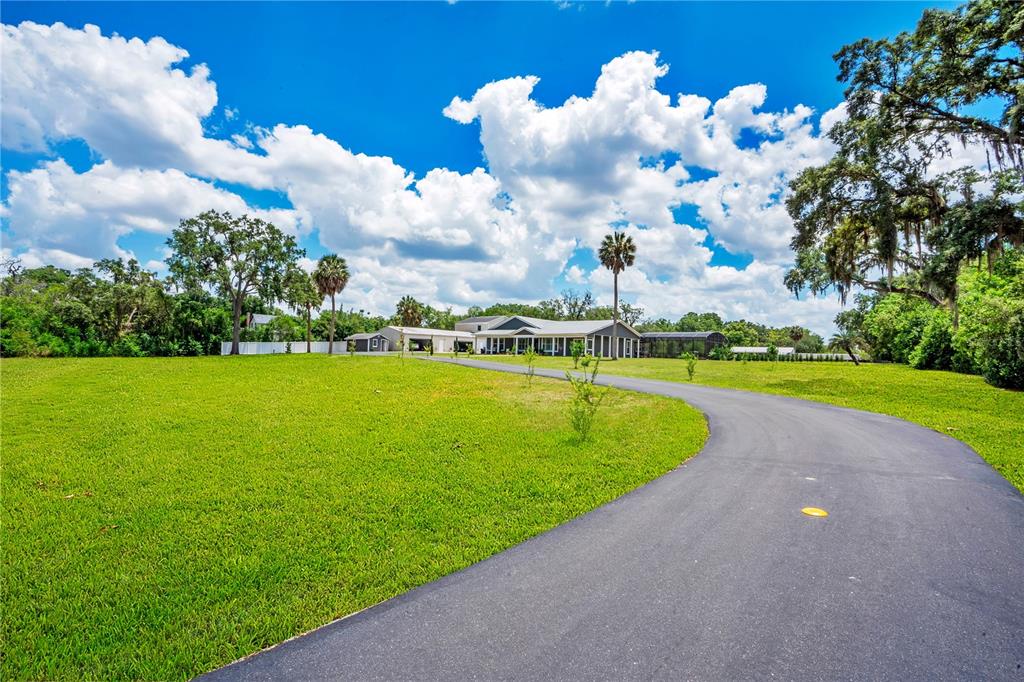 5785 Gilliam Road Orlando, FL 32818 - Photo 4 of 100