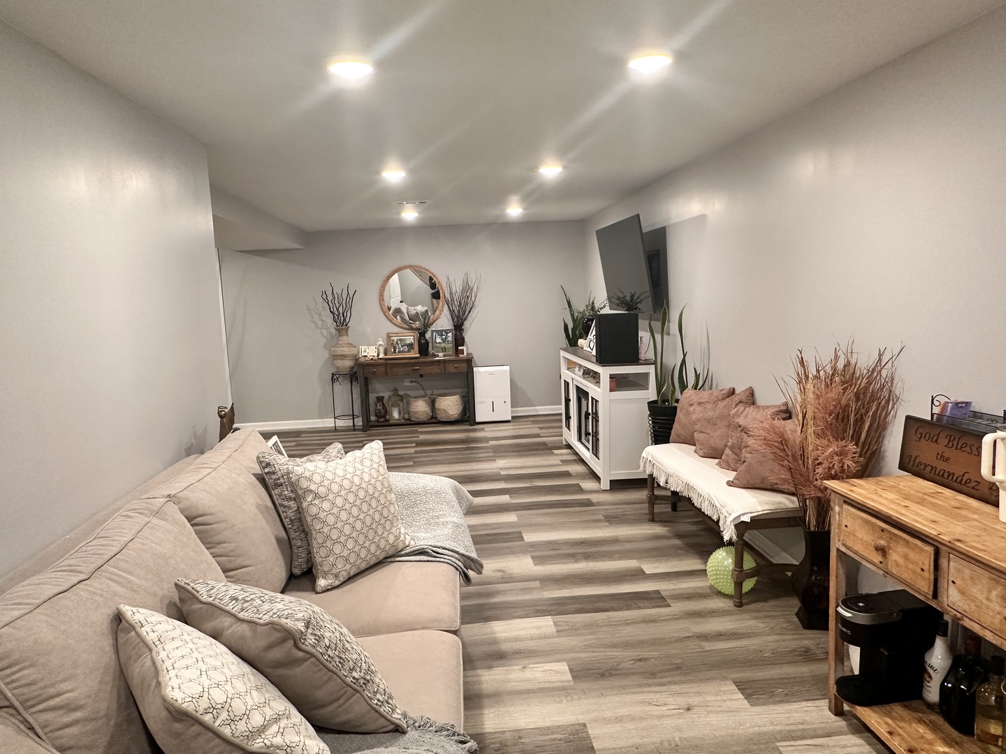 131 North Kendall Street Aurora, IL 60505 - Photo 16 of 29 a living room with furniture
