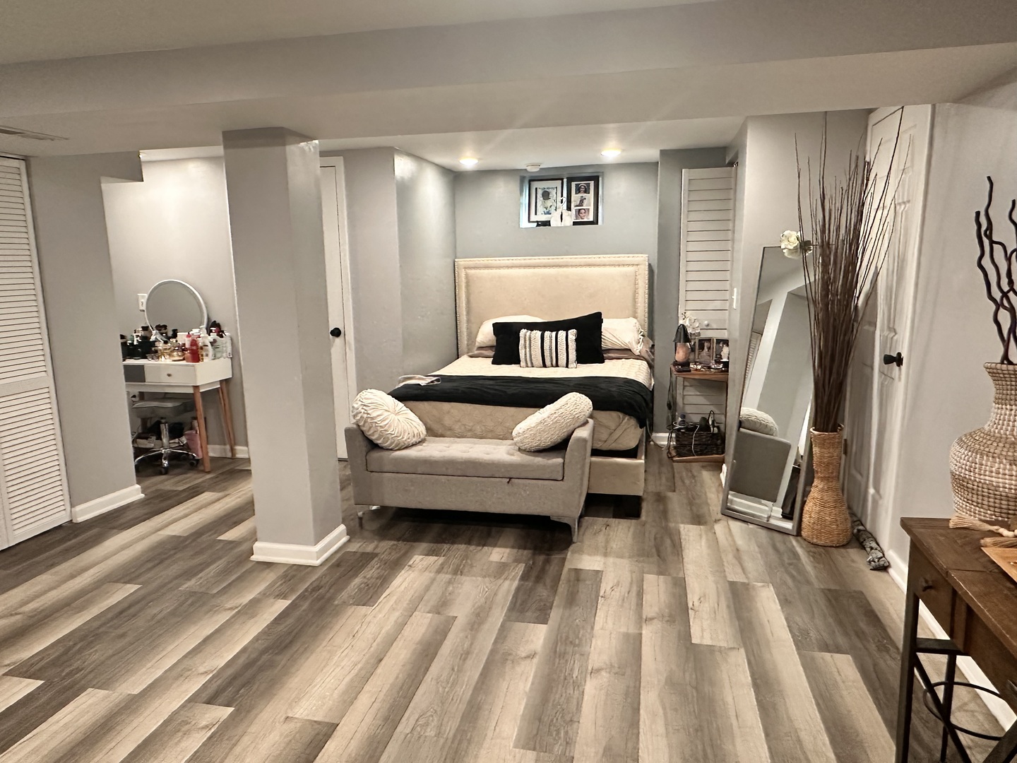 131 North Kendall Street Aurora, IL 60505 - Photo 18 of 29 a living room with furniture and a fireplace