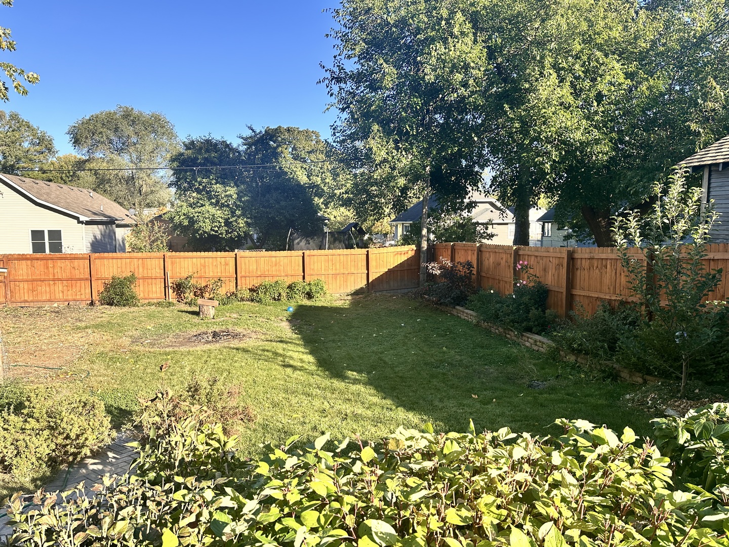 131 North Kendall Street Aurora, IL 60505 - Photo 29 of 29 a view of a garden with an outdoor space