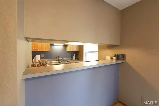 $99,900 | 2048 New Sun Drive, Florissant, MO 63031