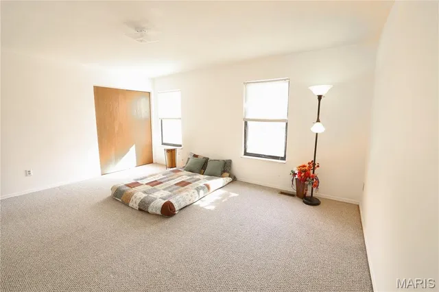 $99,900 | 2048 New Sun Drive, Florissant, MO 63031