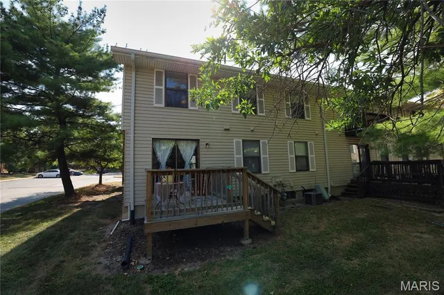 $99,900 | 2048 New Sun Drive, Florissant, MO 63031