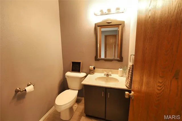 $99,900 | 2048 New Sun Drive, Florissant, MO 63031