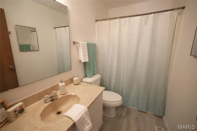 $99,900 | 2048 New Sun Drive, Florissant, MO 63031