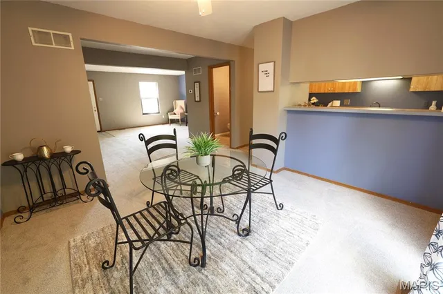 $99,900 | 2048 New Sun Drive, Florissant, MO 63031