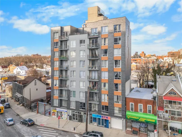 $650,000 | 70-09 45th Avenue, Unit 3D | Woodside