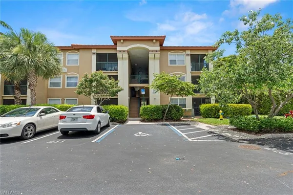 $194,995 | 8851 Colonnades Court West, Unit 128, Bonita Springs, FL 34135
