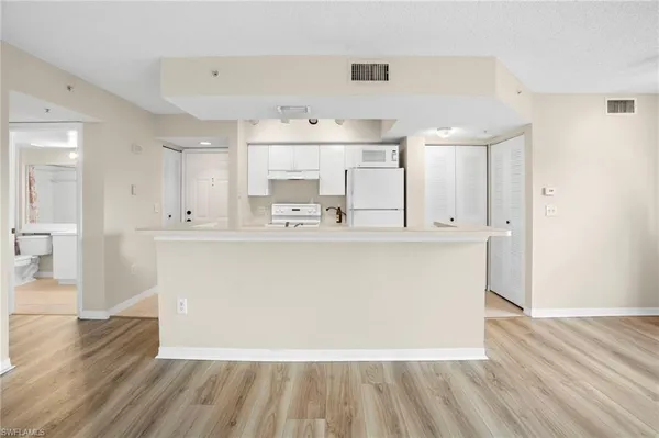 $194,995 | 8851 Colonnades Court West, Unit 128, Bonita Springs, FL 34135