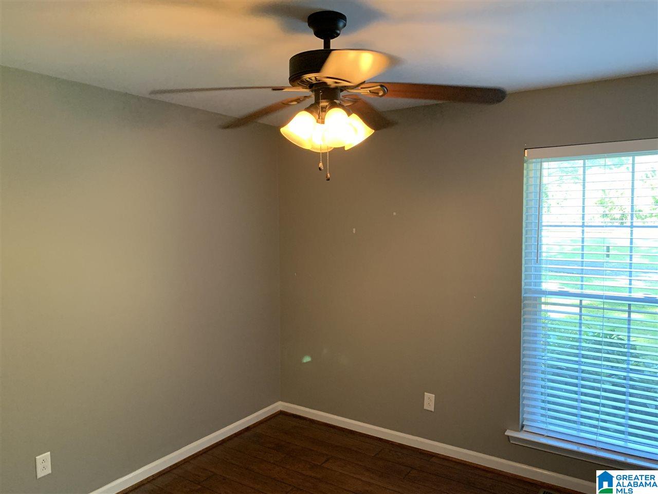 727 10th Way Pleasant Grove, AL 35127 - Photo 11 of 21
