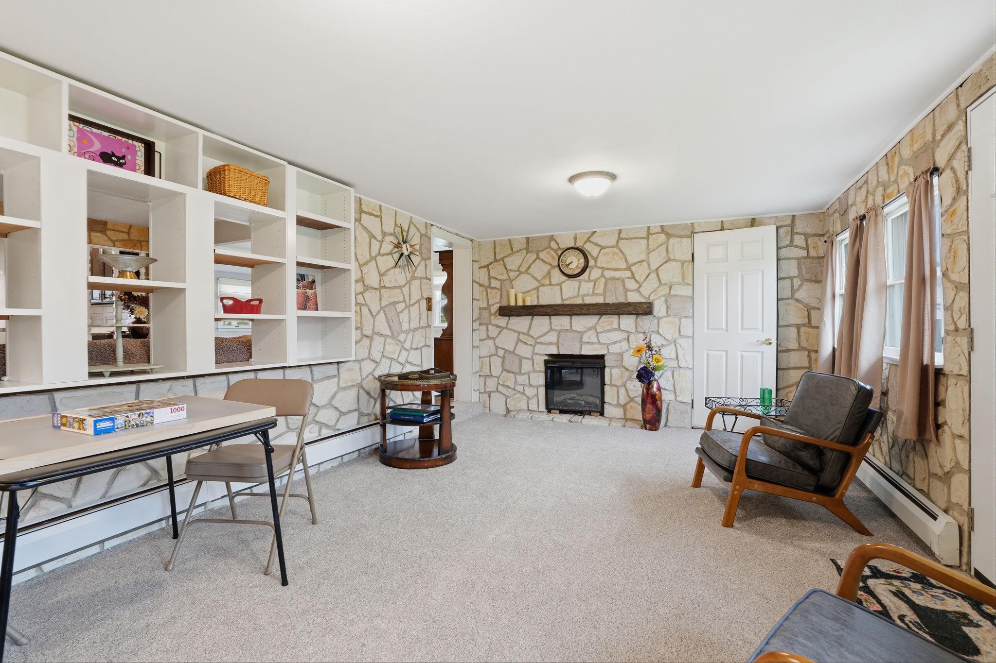 22 Inbrook Road Levittown, PA 19057 - Photo 11 of 26 Gallery Image 11